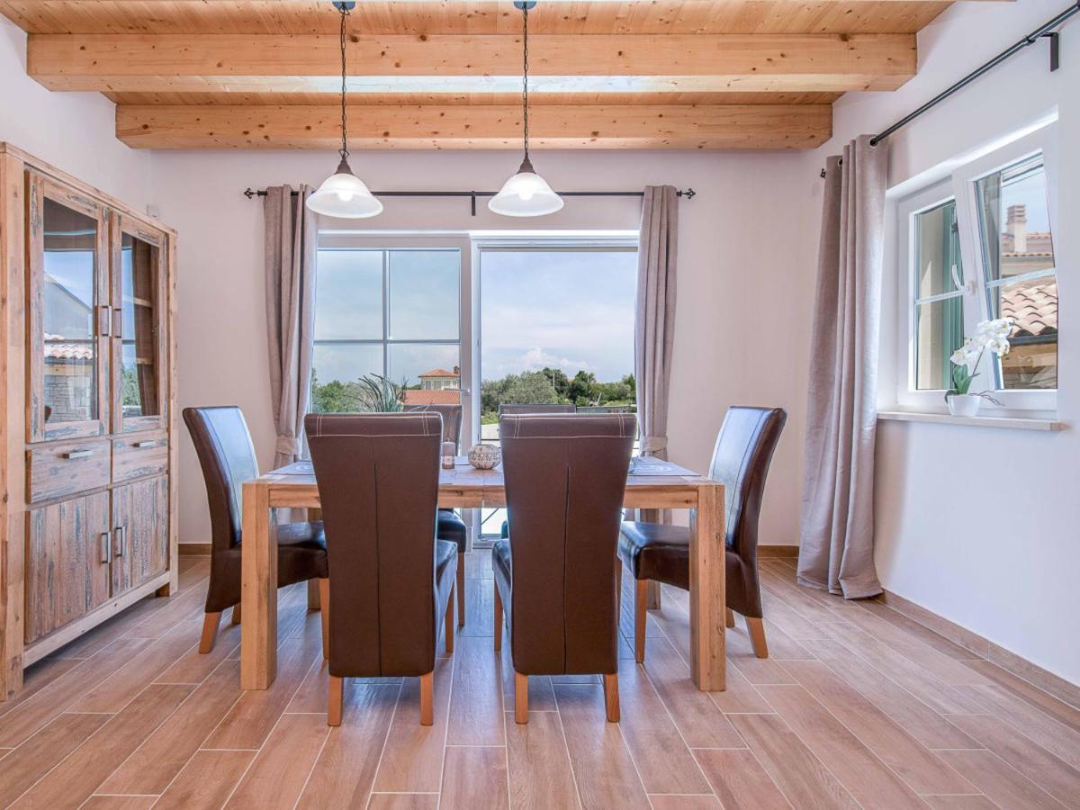 Moderne Istrische Steinvilla - 4 Sterne Mit Privatem, Beheizbaren Pool & Meerblick Kavran Eksteriør bilde
